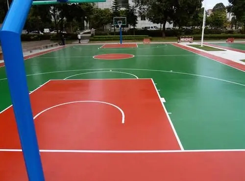 云南球场地面翻新,裂缝修重要性